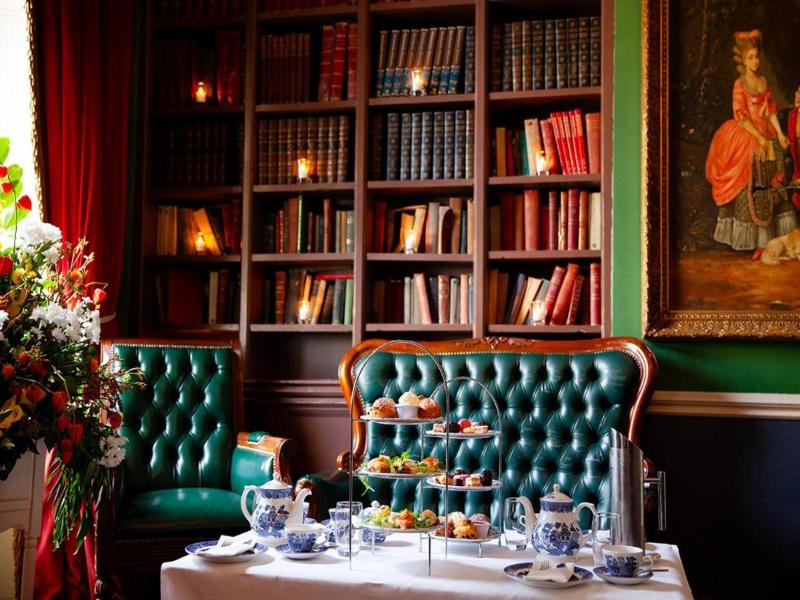 Greville Arms Hotel image