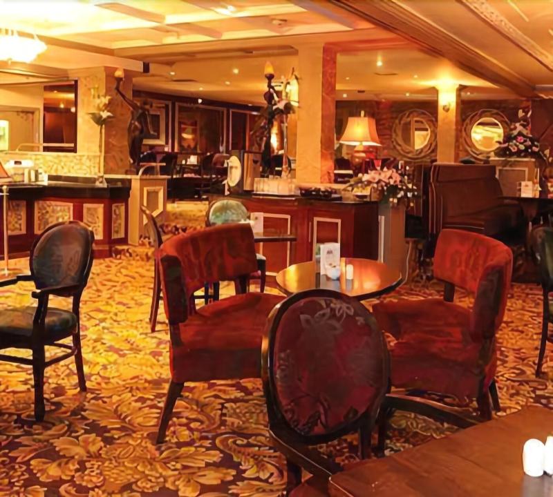 Greville Arms Hotel image