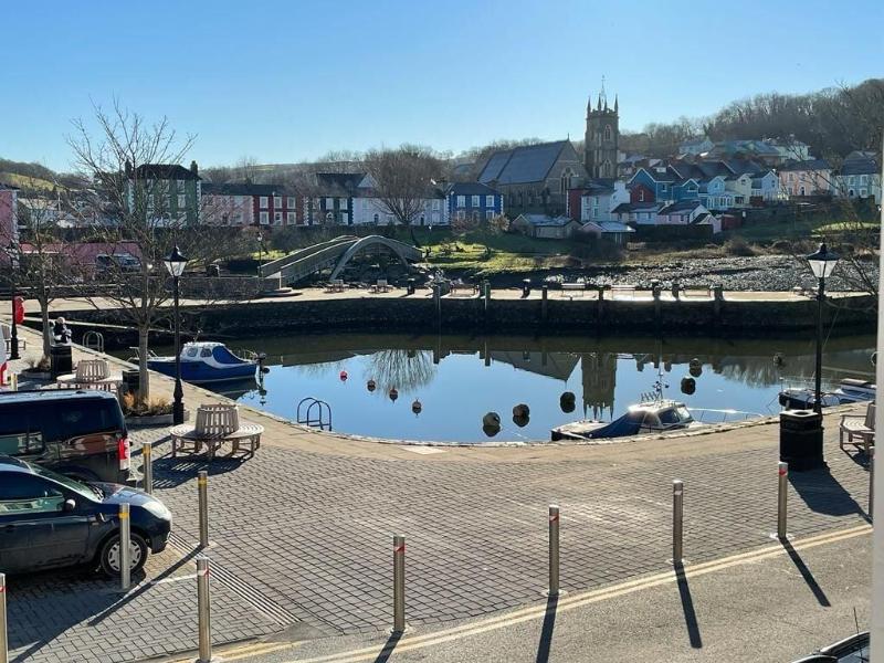 Arosfa Harbourside Guest House image