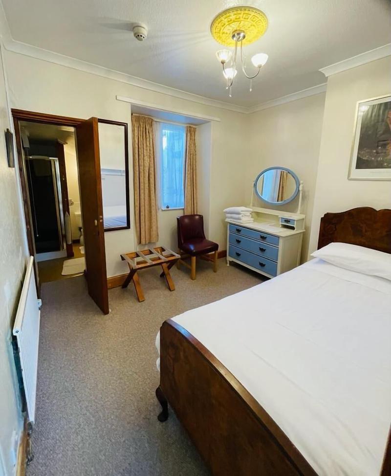 Arosfa Harbourside Guest House image