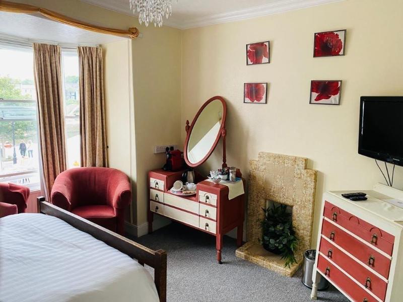Arosfa Harbourside Guest House image
