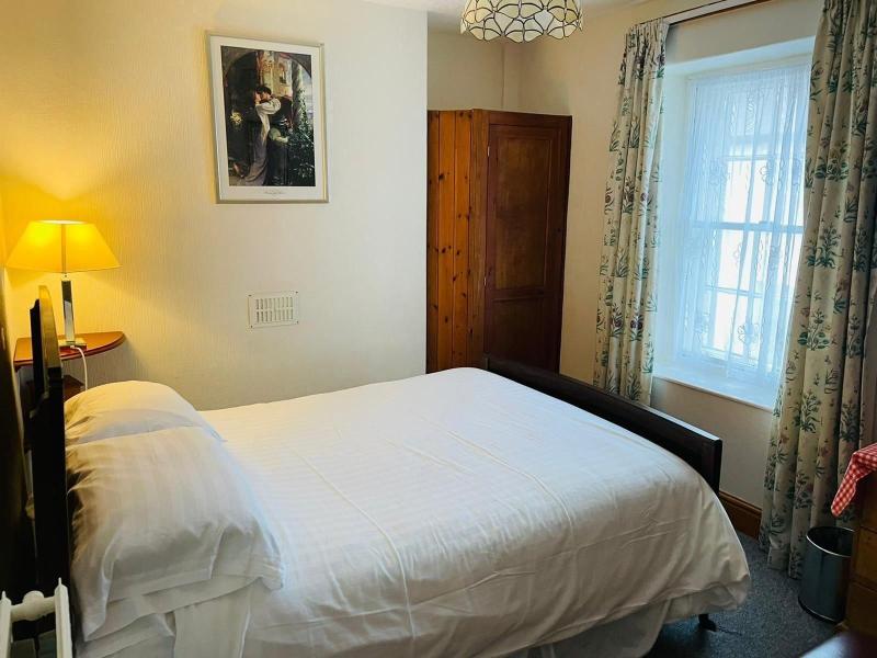 Arosfa Harbourside Guest House image