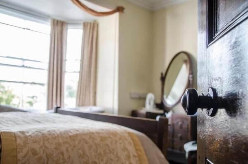 Arosfa Harbourside Guest House image