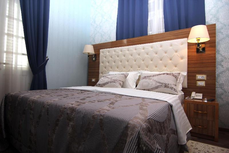 Hotel Boutique Restorant Gloria image