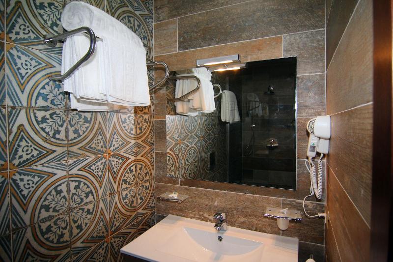 Hotel Boutique Restorant Gloria image