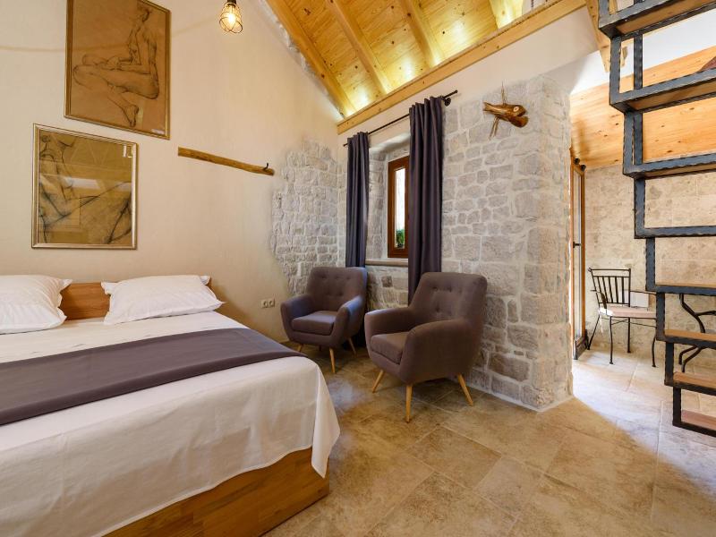 Villa Kudelik - Stone Story image