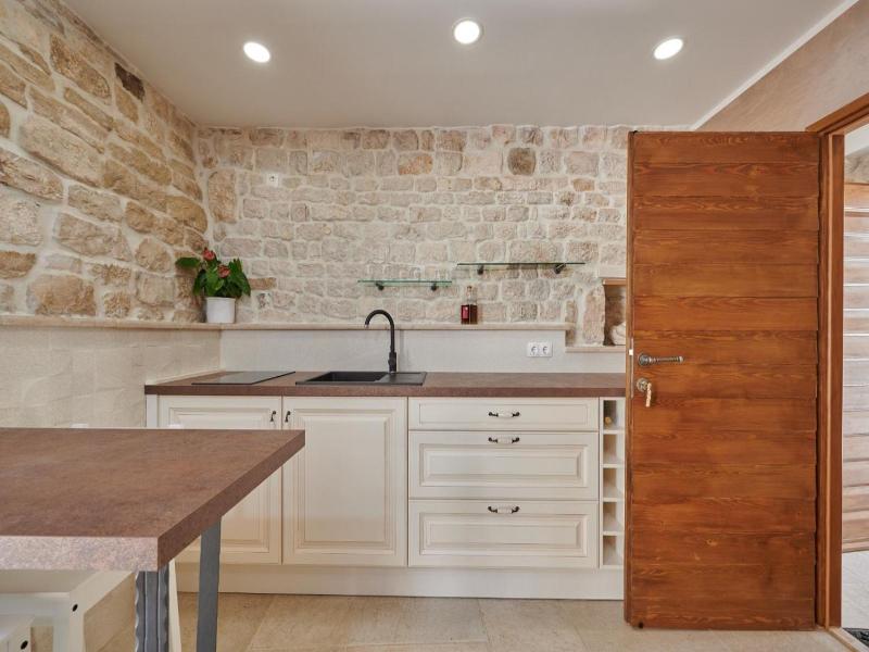 Villa Kudelik - Stone Story image