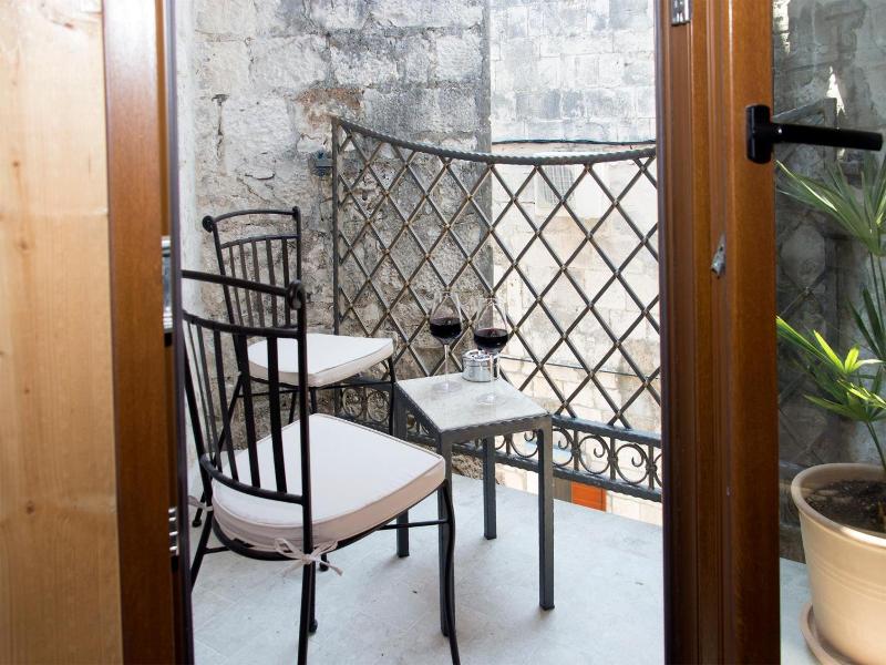 Villa Kudelik - Stone Story image