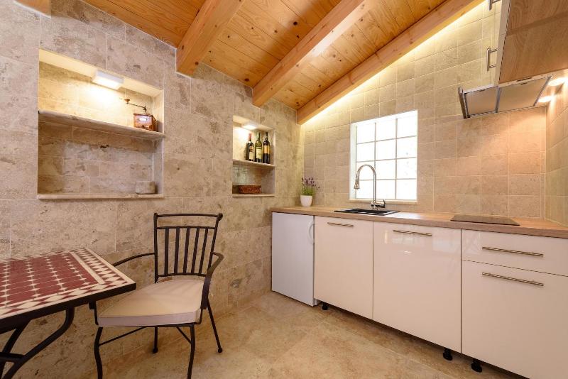 Villa Kudelik - Stone Story image