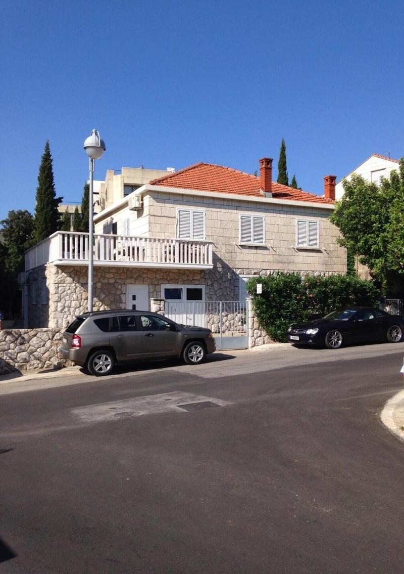 Aida Apartments And Rooms image