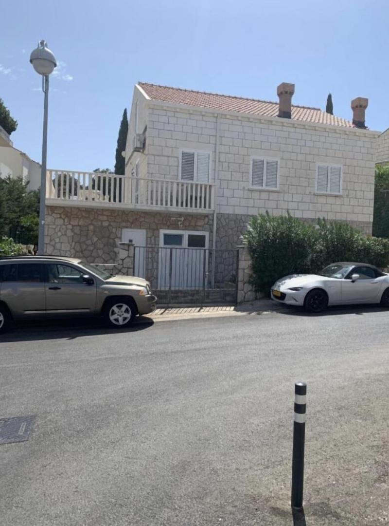 Aida Apartments And Rooms image