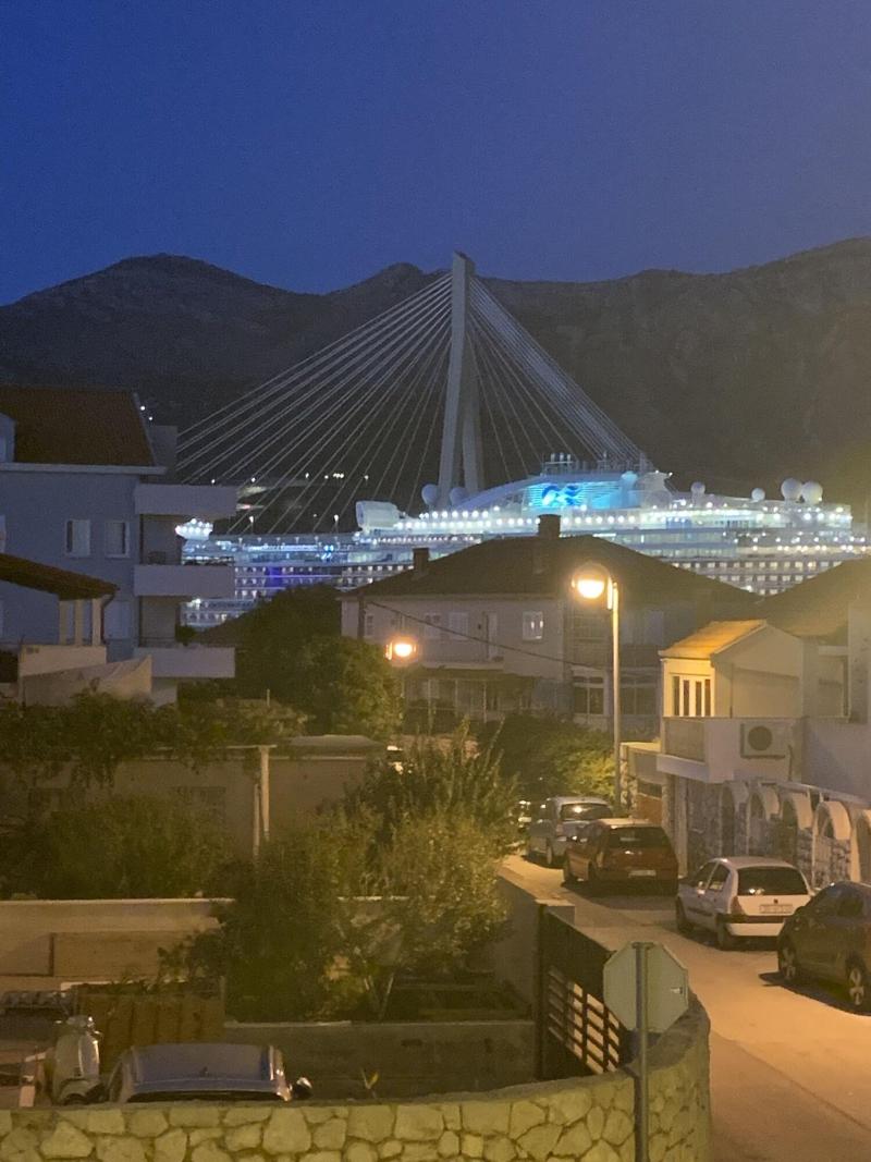 Aida Apartments And Rooms image