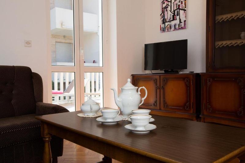 Aida Apartments And Rooms image