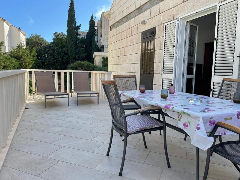 Aida Apartments And Rooms image