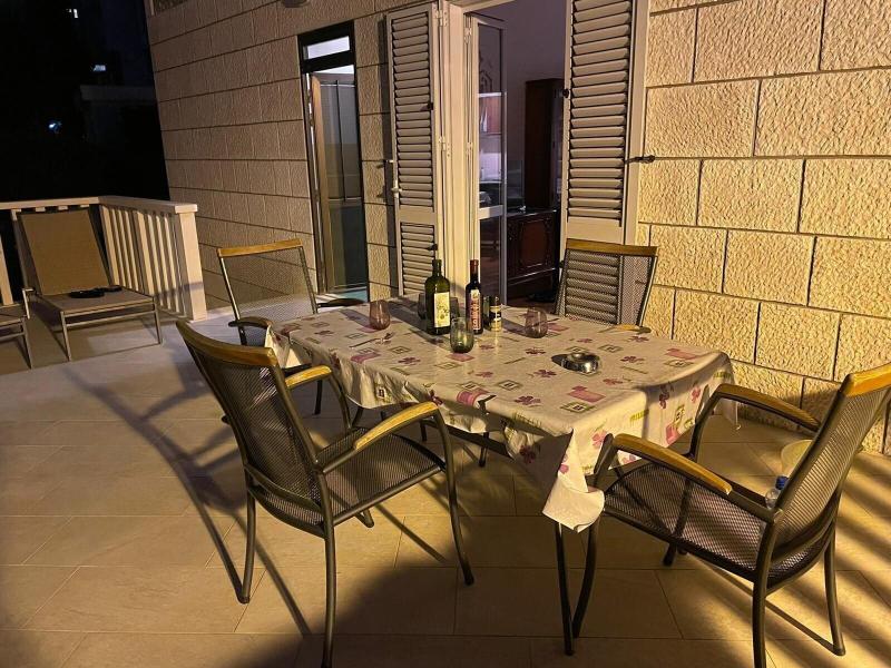 Aida Apartments And Rooms image