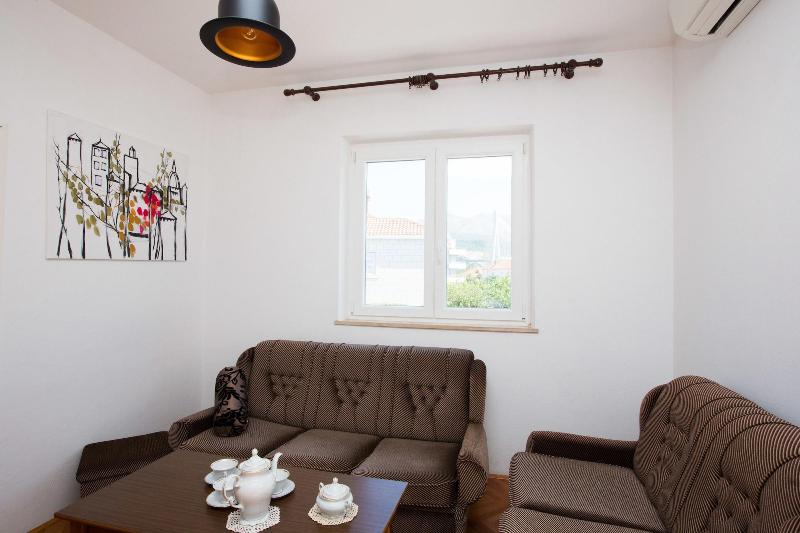 Aida Apartments And Rooms image