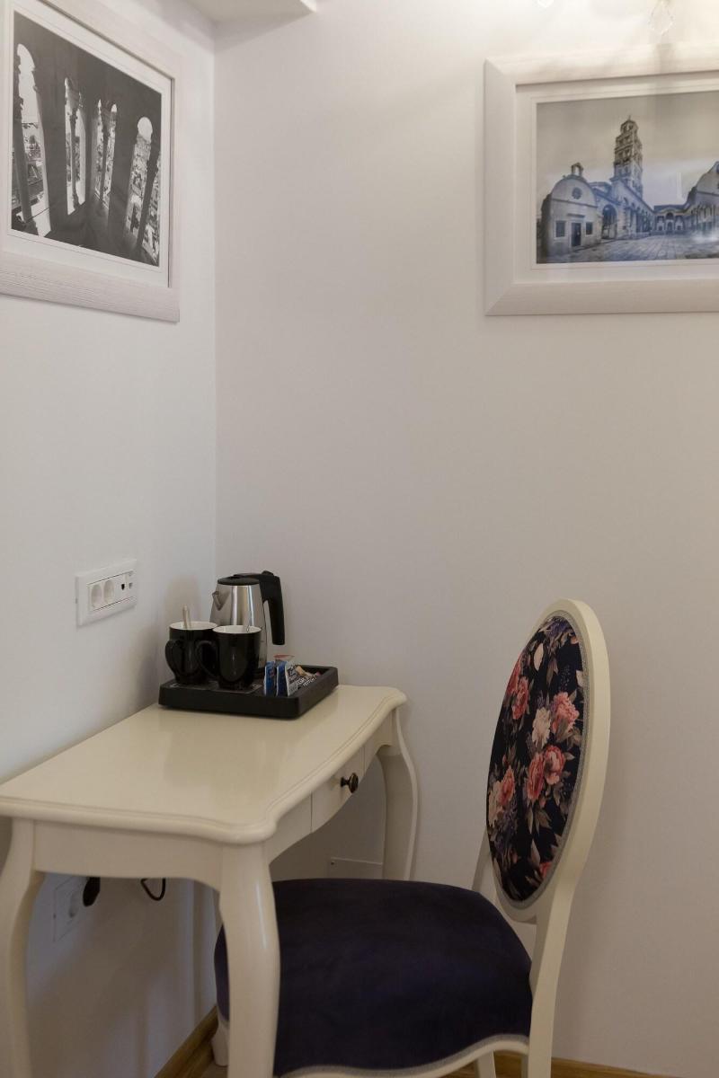 Priska Luxury Rooms image