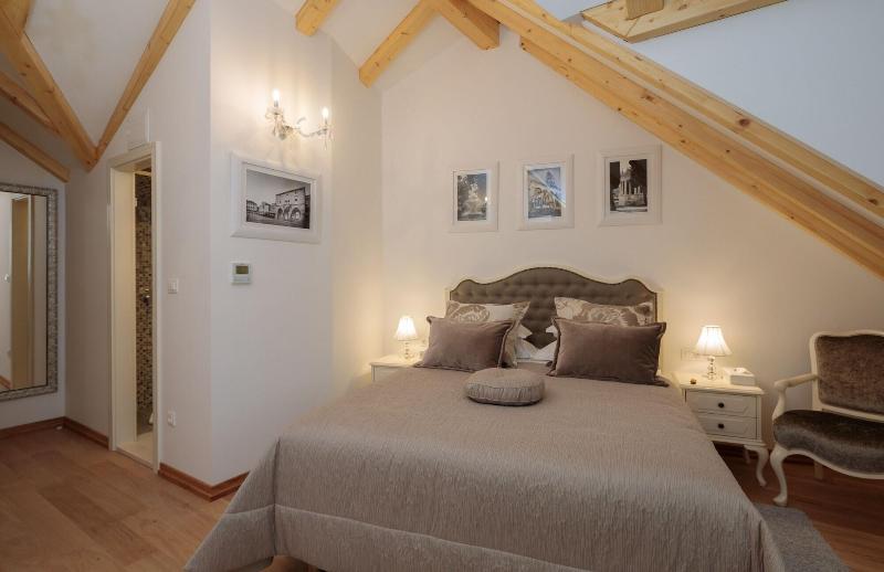 Priska Luxury Rooms image