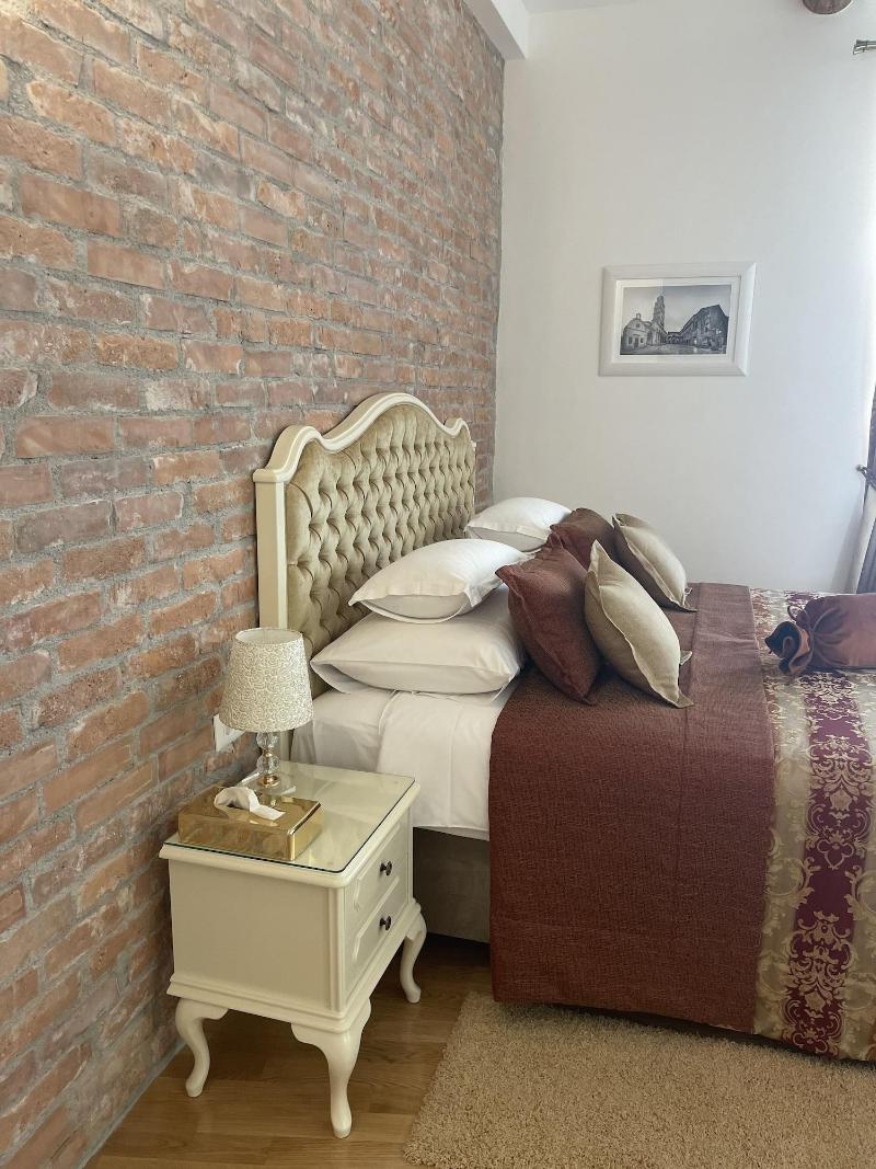 Priska Luxury Rooms image