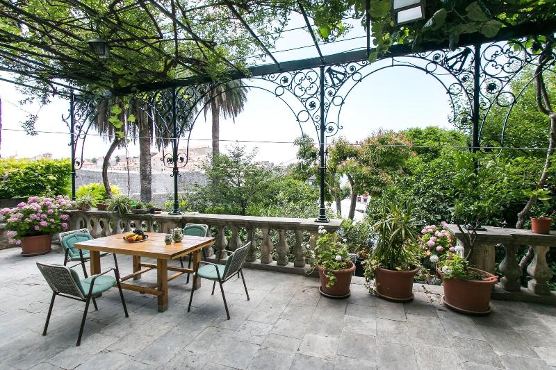 Rooms Posat — exterior view