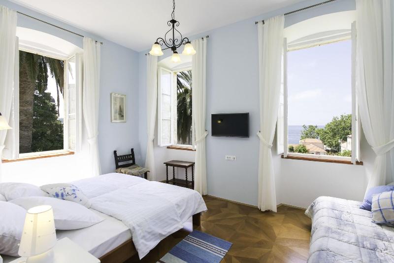 Rooms Posat image
