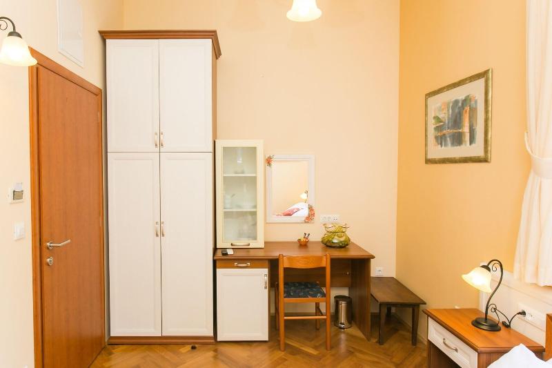 Rooms Posat image