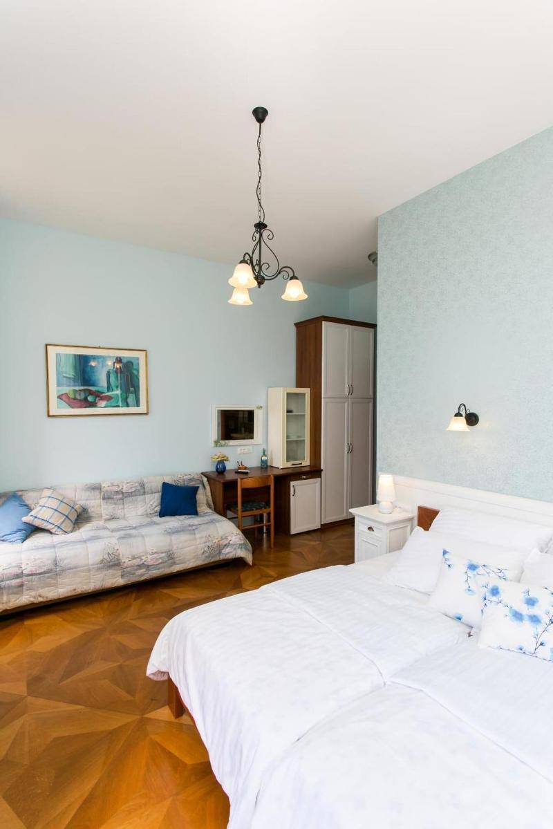 Rooms Posat image