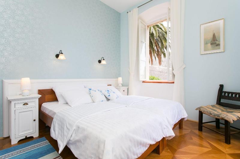 Rooms Posat image
