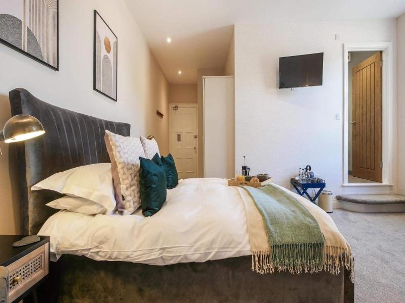 The Greenhead Hotel image