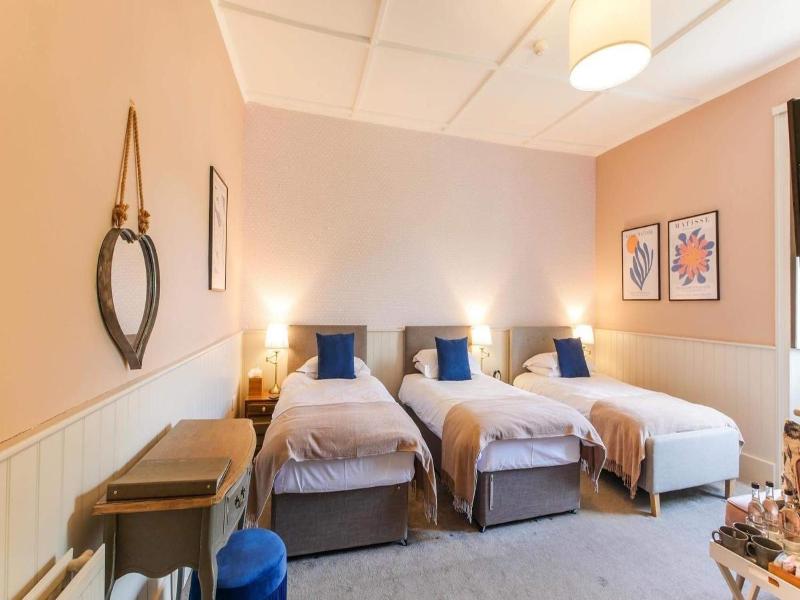 The Greenhead Hotel image