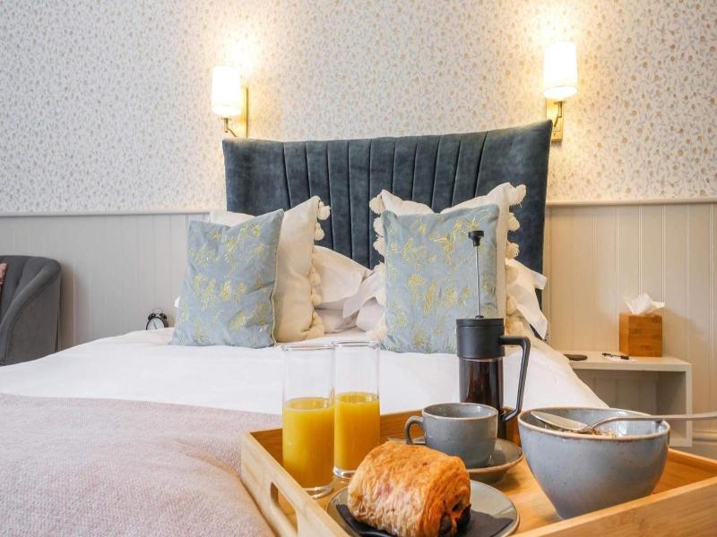 The Greenhead Hotel image