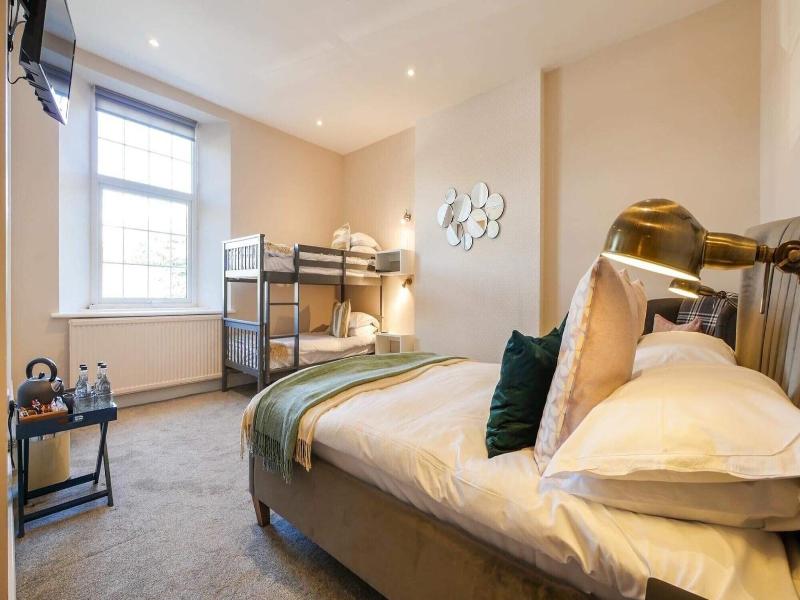 The Greenhead Hotel image