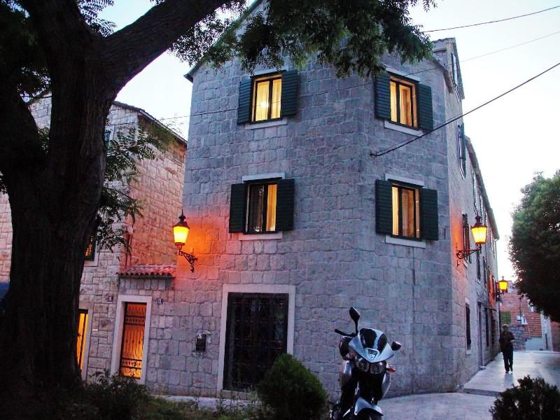 Villa Desideria image