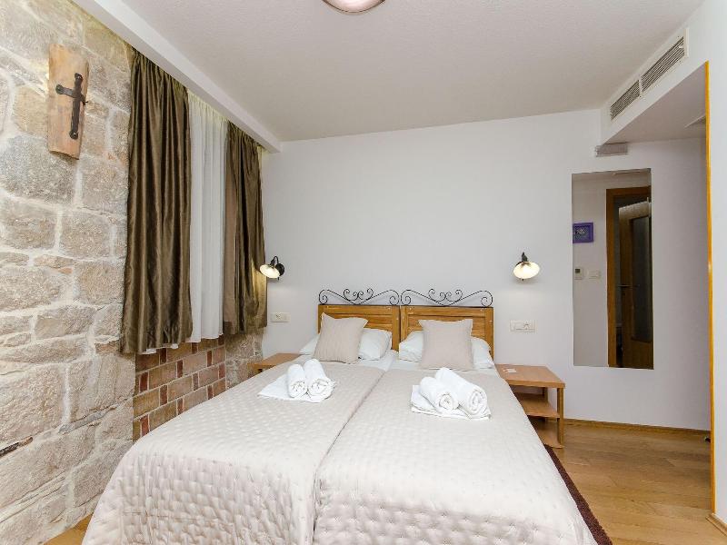 Villa Desideria image