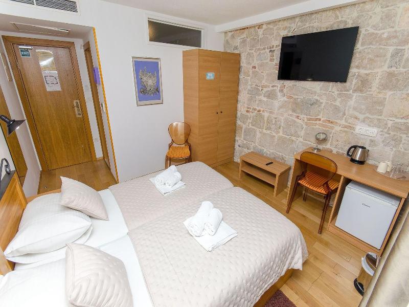 Villa Desideria image
