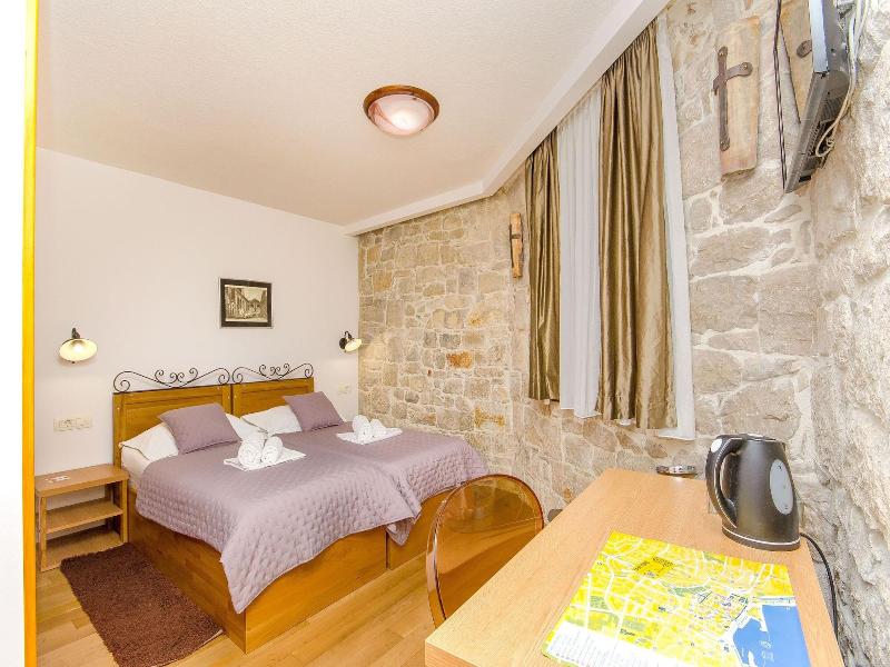 Villa Desideria image