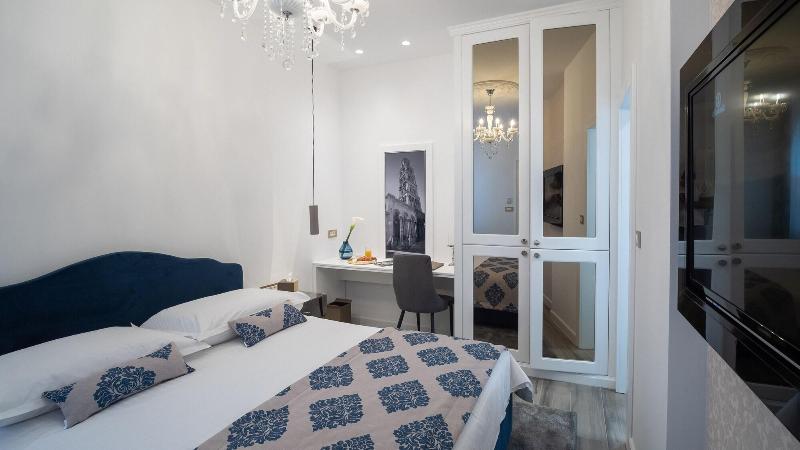 Elixir Luxury Rooms image