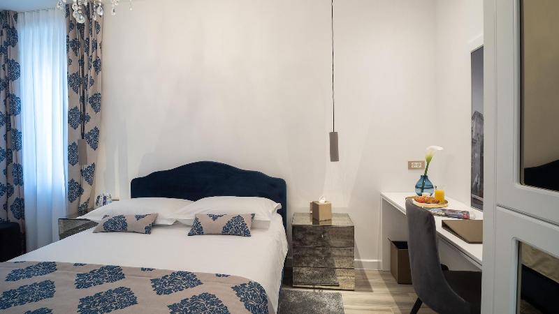 Elixir Luxury Rooms image