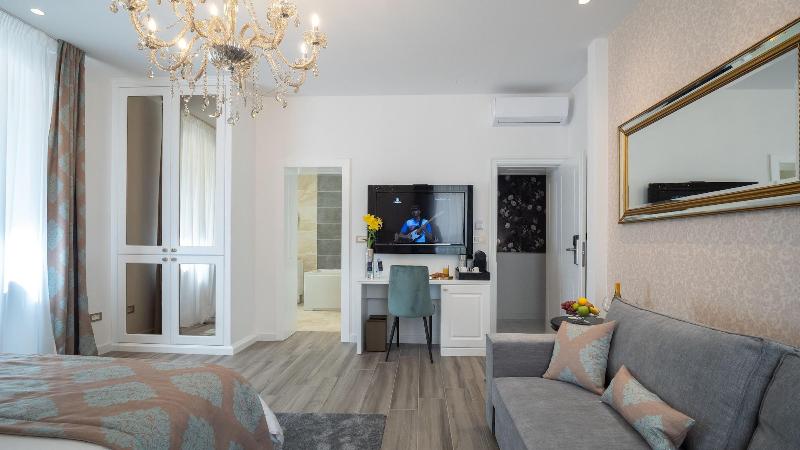 Elixir Luxury Rooms image