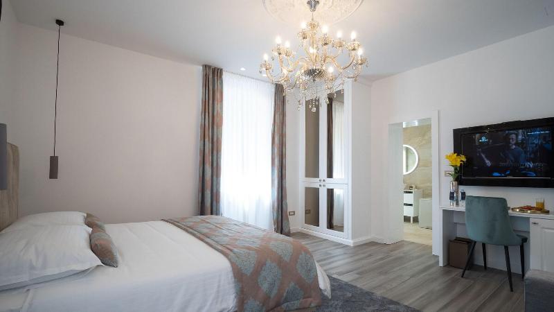 Elixir Luxury Rooms image
