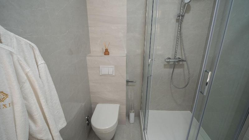Elixir Luxury Rooms image