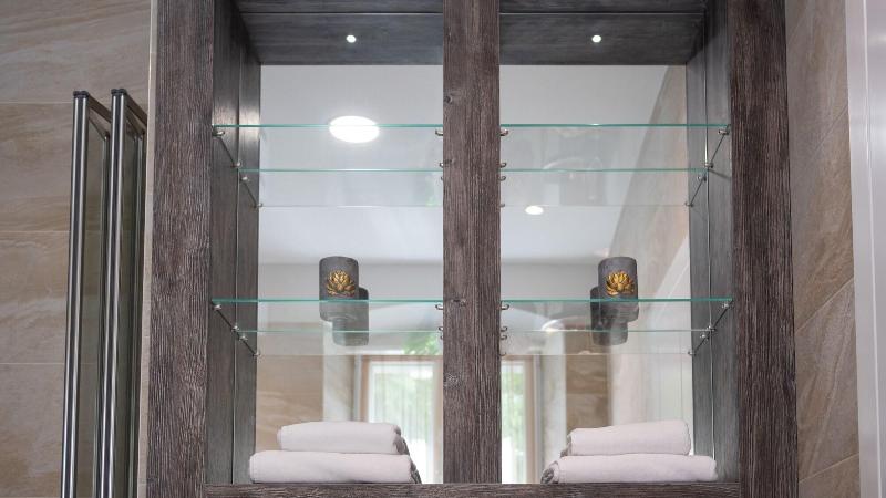 Elixir Luxury Rooms image