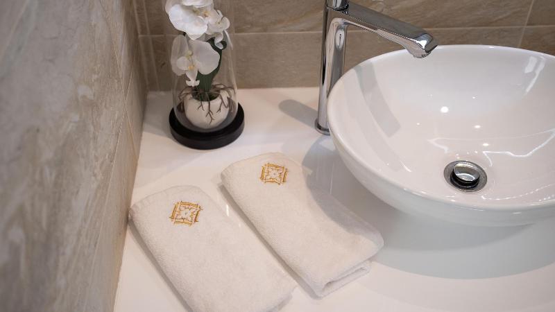 Elixir Luxury Rooms image