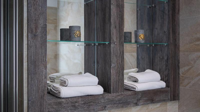 Elixir Luxury Rooms image
