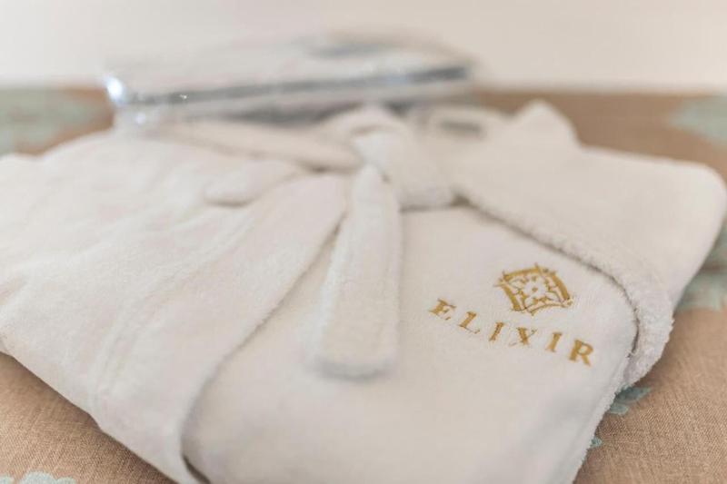 Elixir Luxury Rooms image