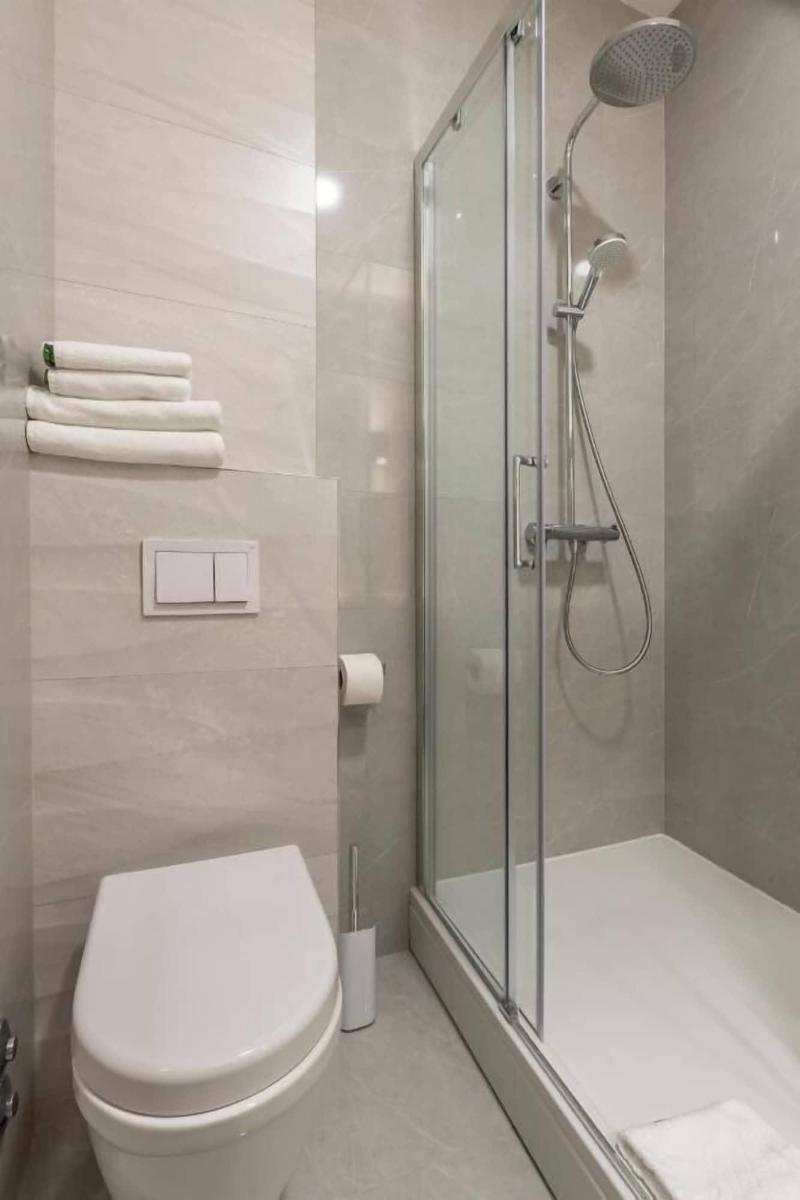 Elixir Luxury Rooms image