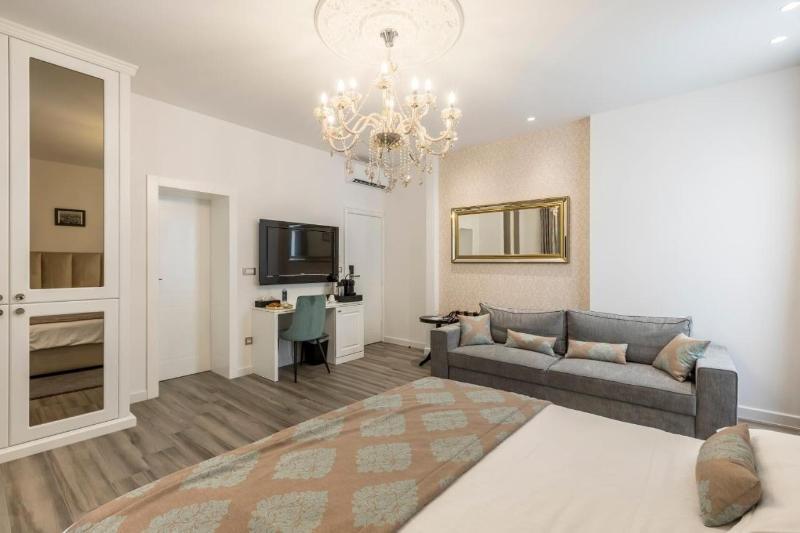 Elixir Luxury Rooms image