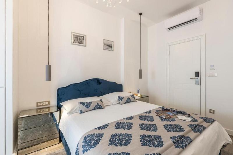 Elixir Luxury Rooms image