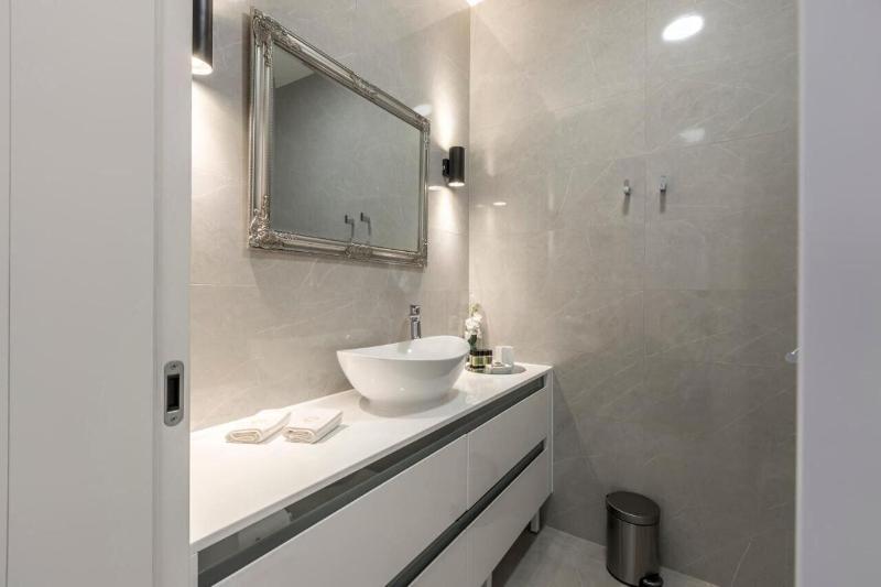 Elixir Luxury Rooms image