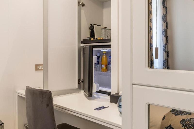 Elixir Luxury Rooms image
